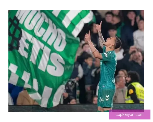 贝蒂斯主帅风格备受关注，球队表现稳健渐入佳境